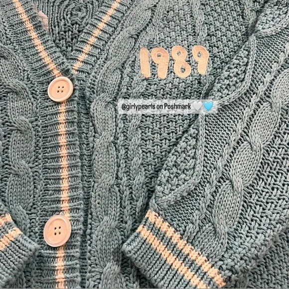1989 Cardigan (Taylor’s Version) Offical Taylor Swift Merch / Cardigan NEW - Picture 16 of 17